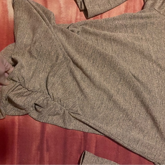 FADED GLORY // salmon ruched lacey-back top - Picture 11 of 11